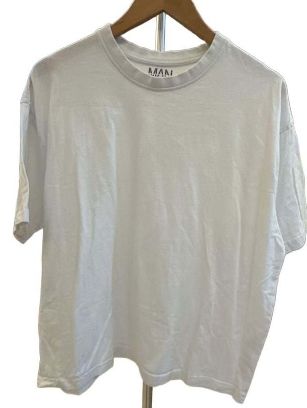 boohooMAN White Crew Neck T-Shirt Size M